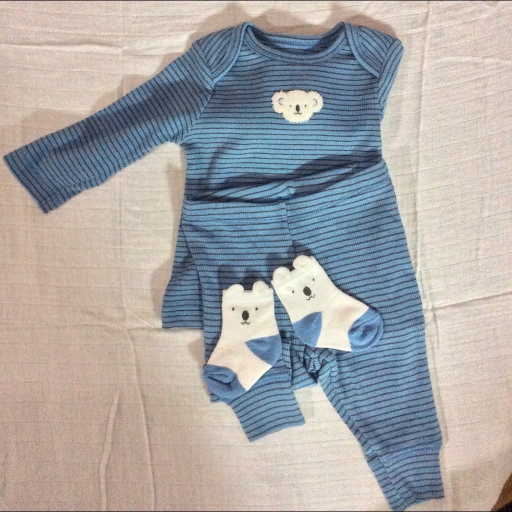 Carter’s outfit